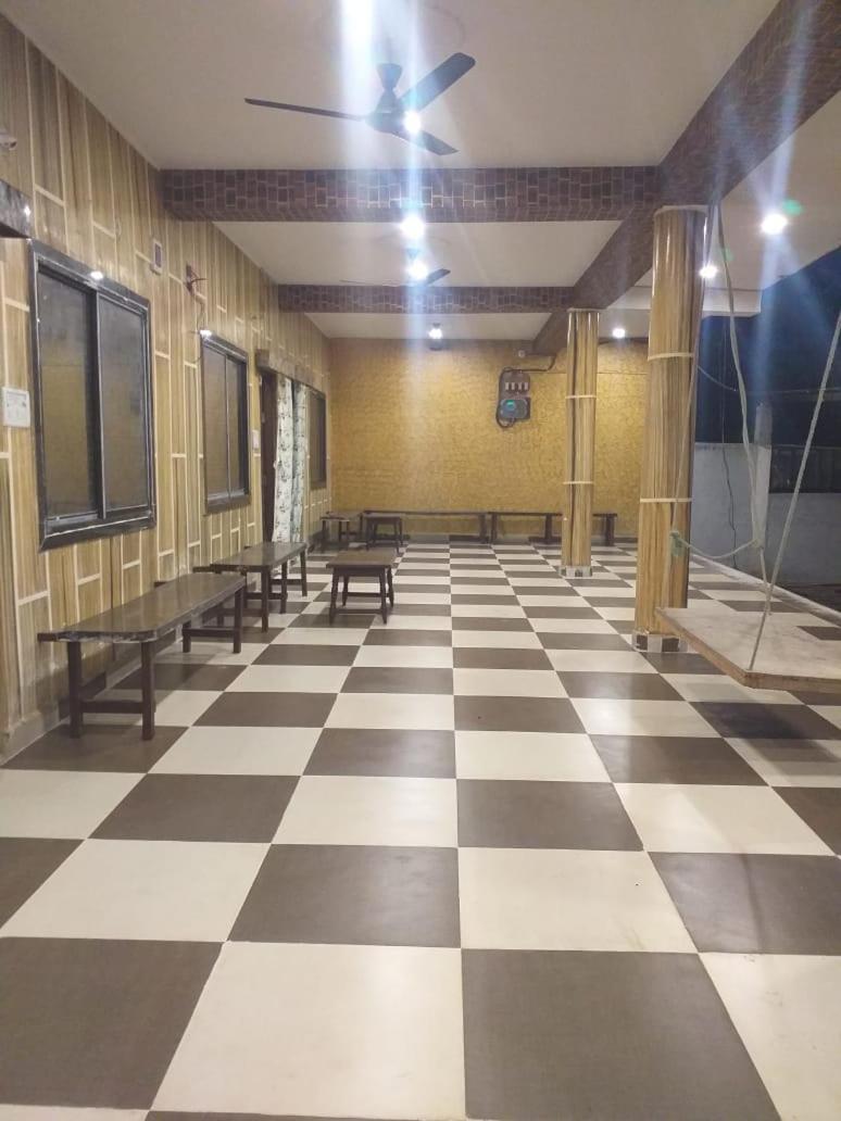 Radhe Krishna Villa Dhanwār Eksteriør bilde