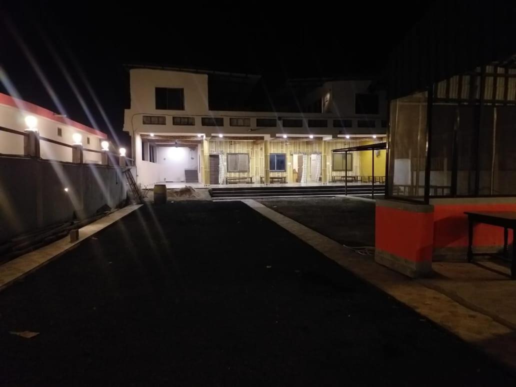 Radhe Krishna Villa Dhanwār Eksteriør bilde
